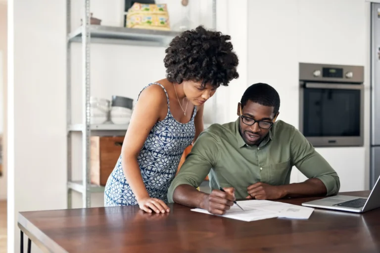 Beyond the Needle: How "Simplified Issue" Life Insurance is Closing the Coverage Gap